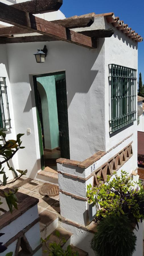 Chalet Adosado con Encanto -130 m2 y WiFi- Torremolinos Exterior foto